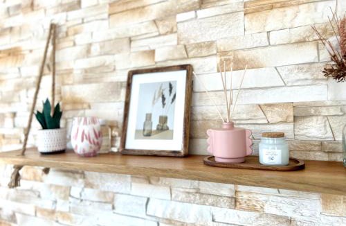 Baudreix Apartment | Douce parenthèse moderne avec terrasse ensoleillée