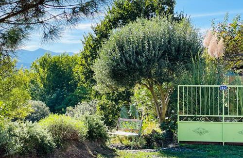 Vals-les-Bains Bed & Breakfast | DOUCE QUIETUDE chambre d'hôtes