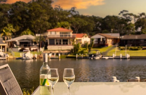 Sussex Inlet House | Doug's Jetty - Sheets Provided