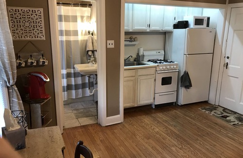 Ames House | Douglas Ave Flat