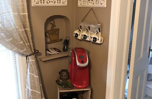 Ames House | Douglas Ave Flat