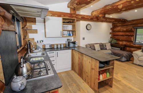 Upper Sapey Cottage | Douglas Cabin