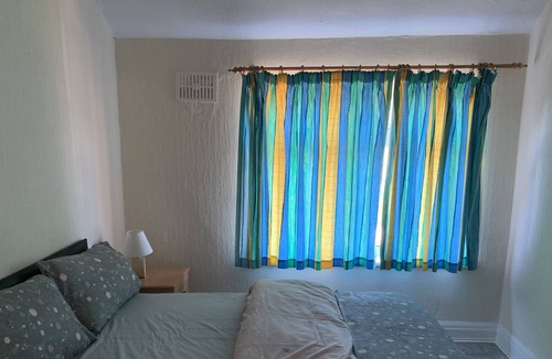 Leigh House | Douglas Garden.