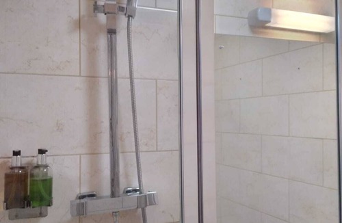 Clydebank Hotel | Douglas Hotel