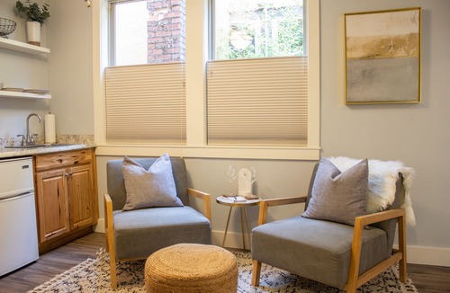 McMinnville Apartment | Douglas on Third