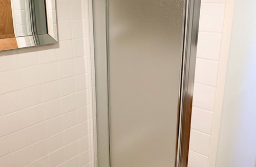 Pulaski House | Douglaston Salmon Run - Deer Run Lodge