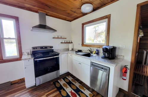 Port Ontario House | Douglaston Salmon Run - Estuary Lodge
