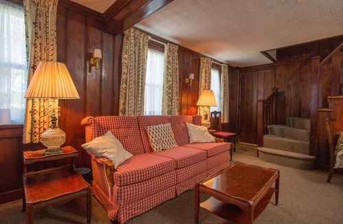 Pulaski Cabin | Douglaston Salmon Run - Mud Creek Lodgen