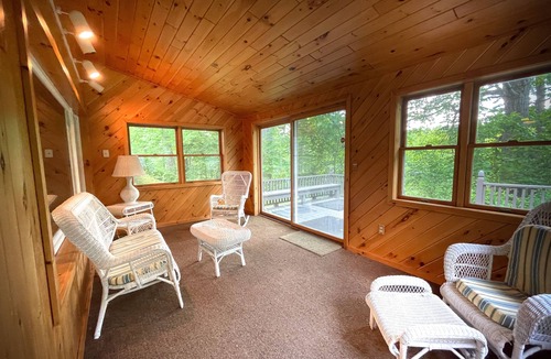 Pulaski House | Douglaston Salmon Run - River Lodge