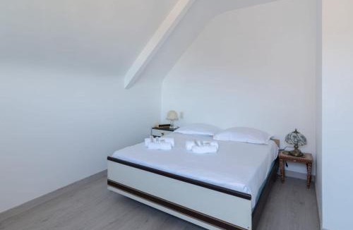 Le Rosais-La Flourie House | Doutreleau - Wifi - Parking