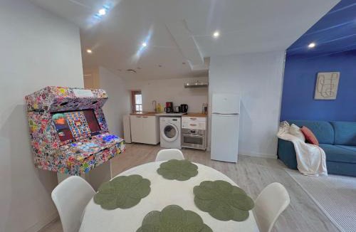 Centre Ville Apartment | Doux Pavillon - Le Bluenote - Free Parking