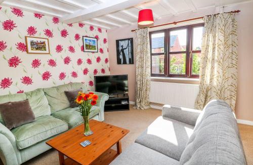 Clowne House | Dove Cottage