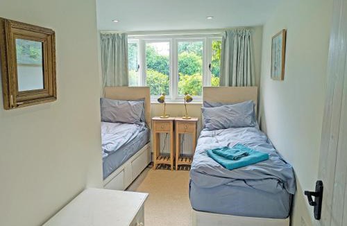 Halesworth House | Dove Cottage