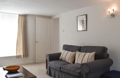 Callington House | Dove Cottage