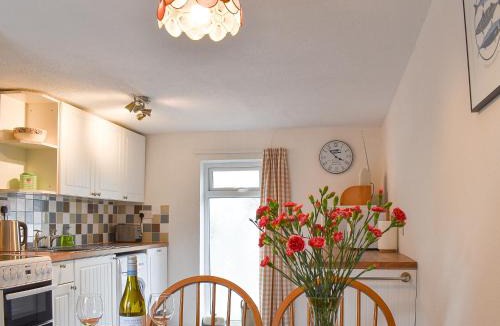 Callington House | Dove Cottage