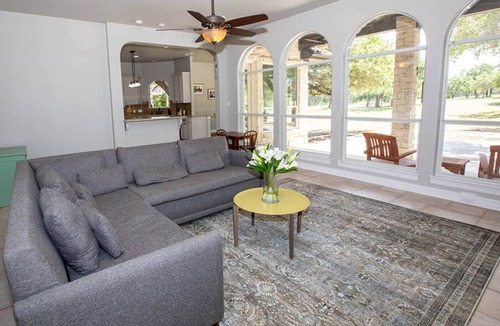 Austin House | Dove Hollow Ranch a spacious country retreat on 7+ acres