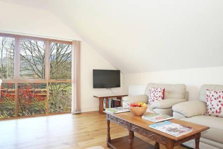 Stroud House | Dove Lodge