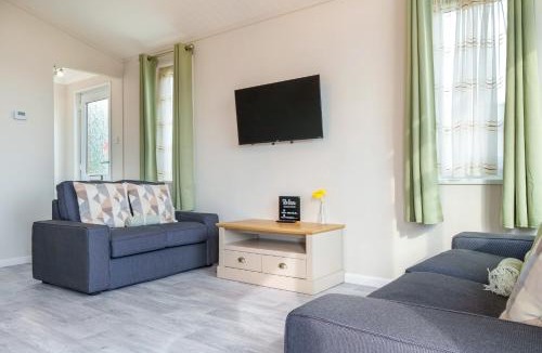 Fenny Bentley Apartment | Dove Lodge - Peak District Cabin