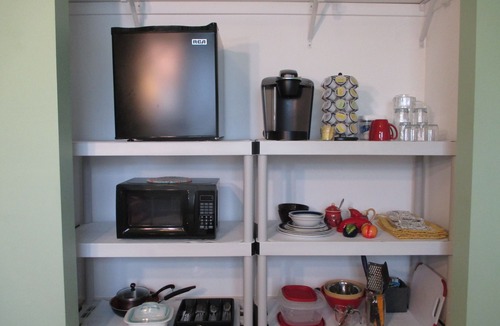 Port Townsend Apartment | Dove's Perch, An efficiency Studio at Robin's Nest Inn