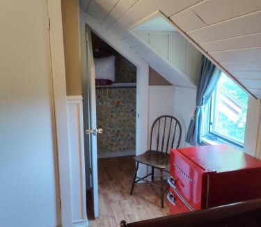 West Dover Bed & Breakfast | Doveberry Inn