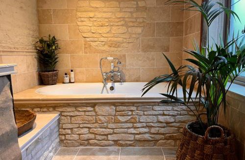 Churchill Apartment | Dovecote Cotswold Cottages