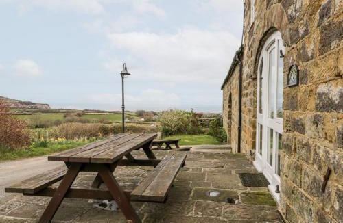 Briggswath House | Dovecote cottage