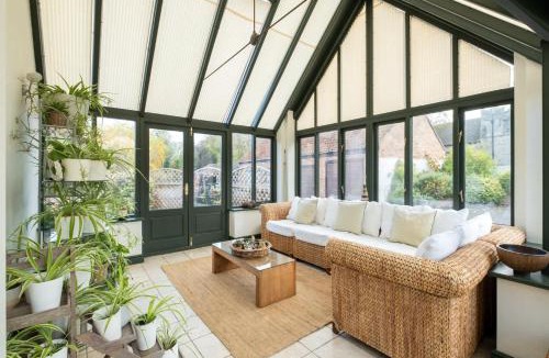 Loughborough House | Dovecote Farmhouse