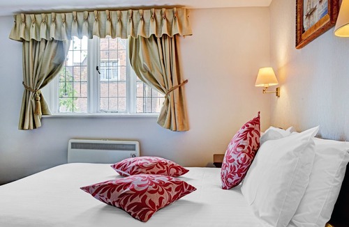 Stonnall Hotel | Dovecote Hotel