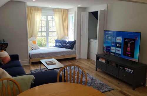 Port Dover Apartment | Dover Family Hideaway