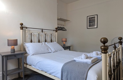 Dover House | Dover Town Double Rooms