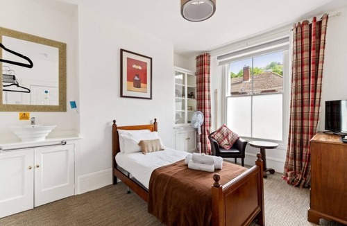Dover House | Dover Town Double Rooms