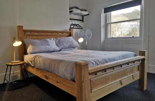 Dover House | Dover Town Rooms - Short Lets & Serviced Accommodation - Dover