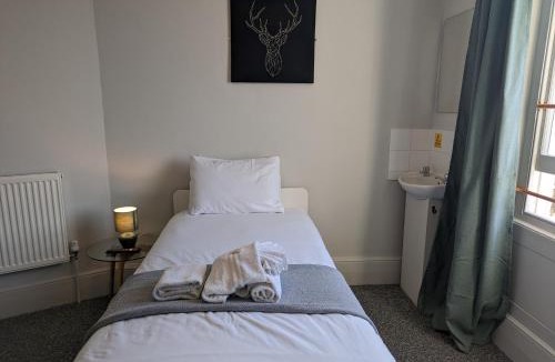 Dover House | Dover Town Rooms - Short Lets & Serviced Accommodation - Dover