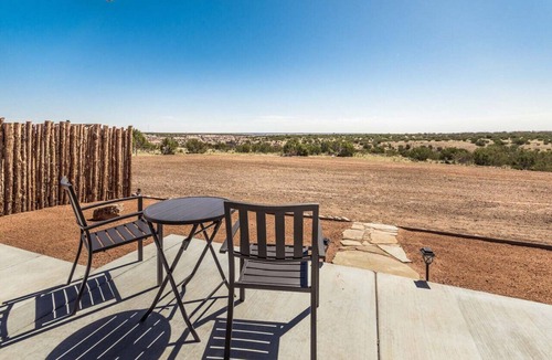 Canyon Apartment | Doves Rest Cabins - Phantom