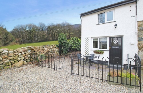 Llanllyfni Cottage | Dowlais