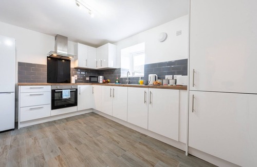 Dowlais Apartment | Dowlais Top by Tŷ SA