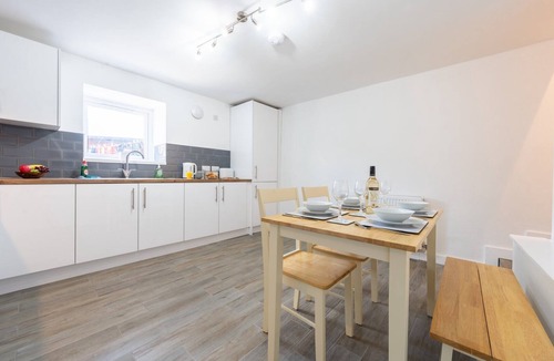 Dowlais Apartment | Dowlais Top by Tŷ SA