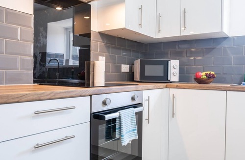 Dowlais Apartment | Dowlais Top by Tŷ SA