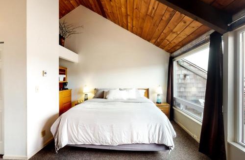 Historic Bayfront House | Down By The Bay