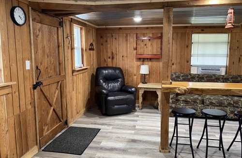 Marble Falls Cabin | Down Home Cabin