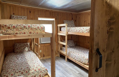 Marble Falls Cabin | Down Home Cabin