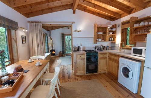 Diabaig Cottage | DOWN HOUSE, pet friendly, with open fire in Torridon