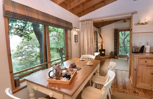 Diabaig Cottage | DOWN HOUSE, pet friendly, with open fire in Torridon