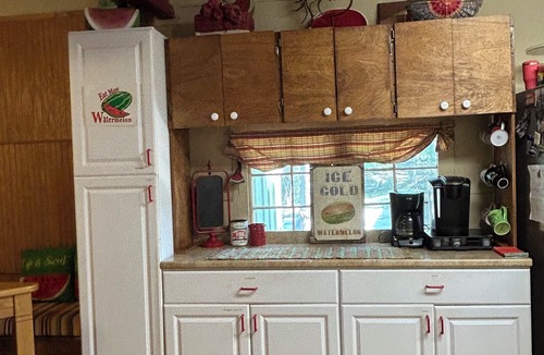 Bebe House | Down The Guadalupe From NB & 3 Hours to TX Coast! On Riverbank- sleeps 18