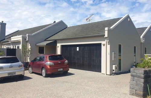 Gulf Harbour House | Down the steps. Two Bedrooms Lake views.