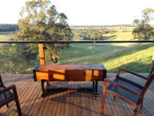 Sarsfield Apartment | Down to Earth Farm Retreat