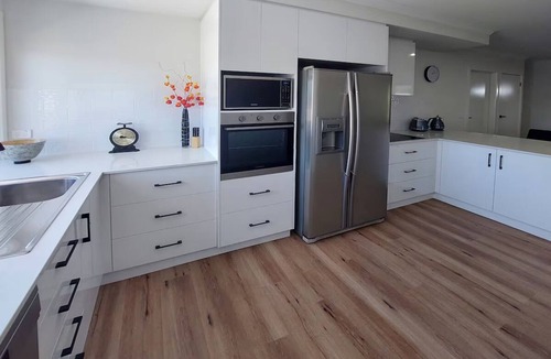 Yarrawonga House | Down Town 1