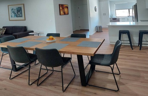 Yarrawonga House | Down Town 1