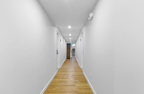 Hull Apartment | down town location brand new unit #3