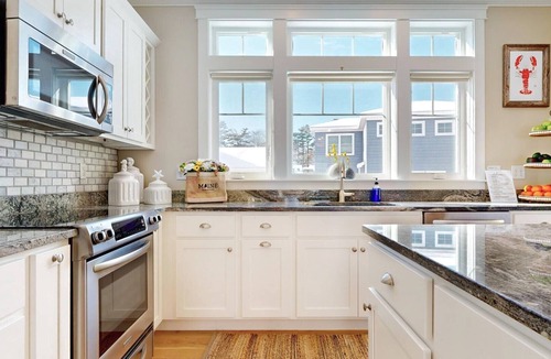 Southern Coast House | Downeast Dream | Steps to the beach!